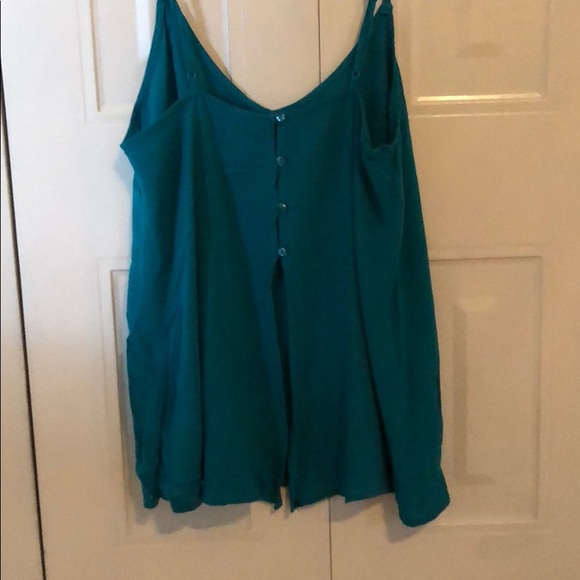 Tank top with open back - Picture 2 of 2